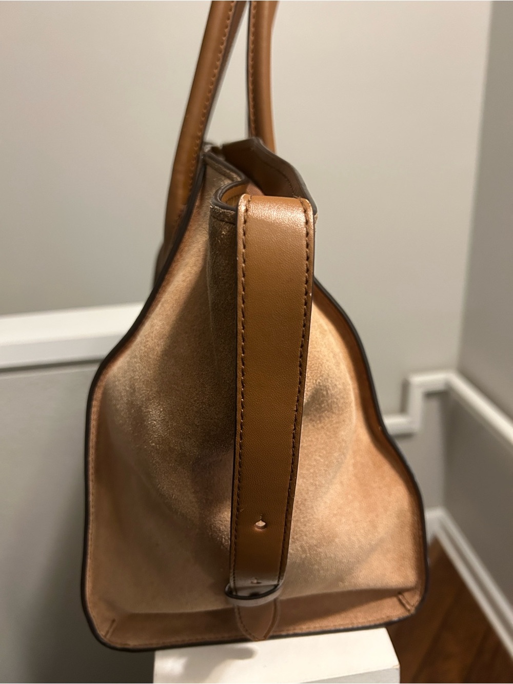 Michael Kors Avril X-Large Brown Leather Tote Bag - Picture 5 of 15